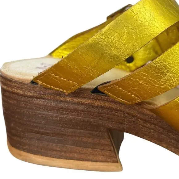 AS 98 Gold Leather Platform Block Chunky Heel Slides Slip On Sandals sz 40 9 9.5